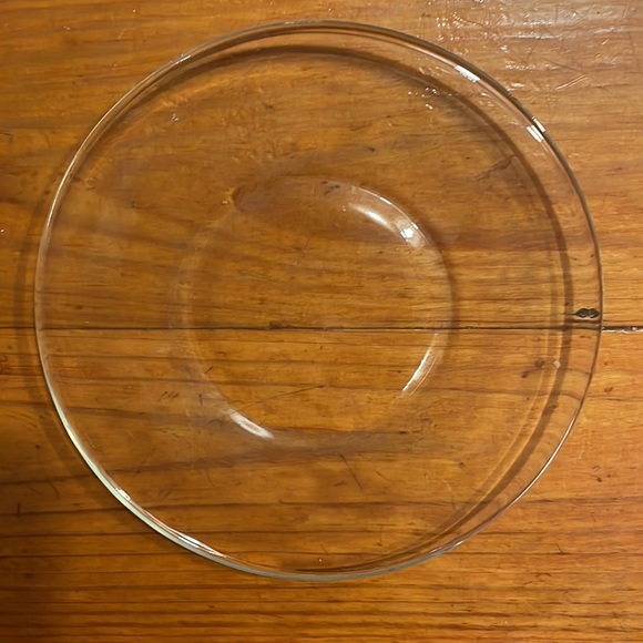 Set of EIGHT 8” heavyweight 1/4” thick curved edge glass salad dessert plates - Picture 11 of 15